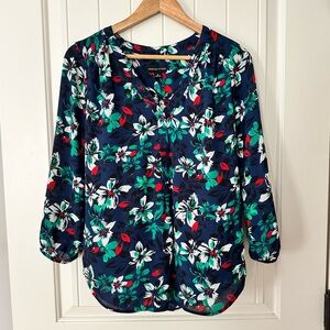 Adrienne Vittadini button down floral top shirt women’s size small